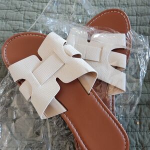 SHEIN Cream and Tan Sandals